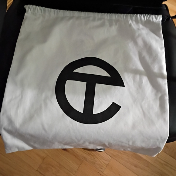 🌟 TELFAR Medium Shopping Tote in Navy Blue - Like New Condition! 🌟 - Picture 13 of 16